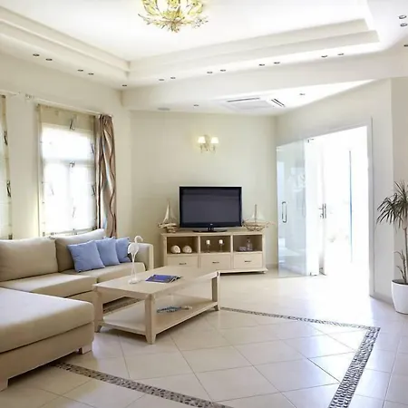 Отель Mediterranean 3*