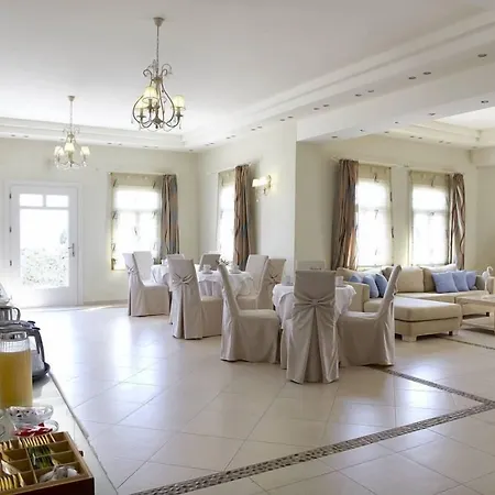 Отель Mediterranean